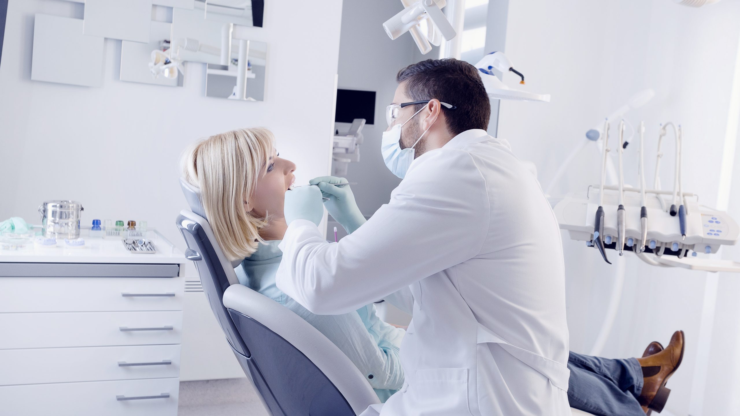 Dentist in Laurel Hill, FL